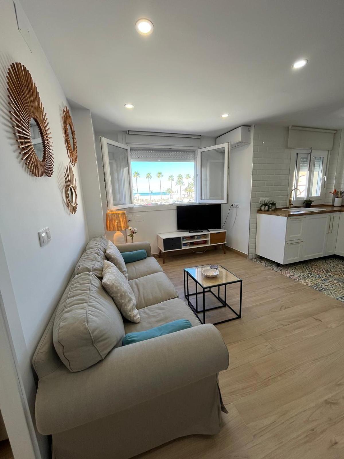 Appartamento The Traveller'S House Con Vistas A Playa La Caleta Cadice Esterno foto